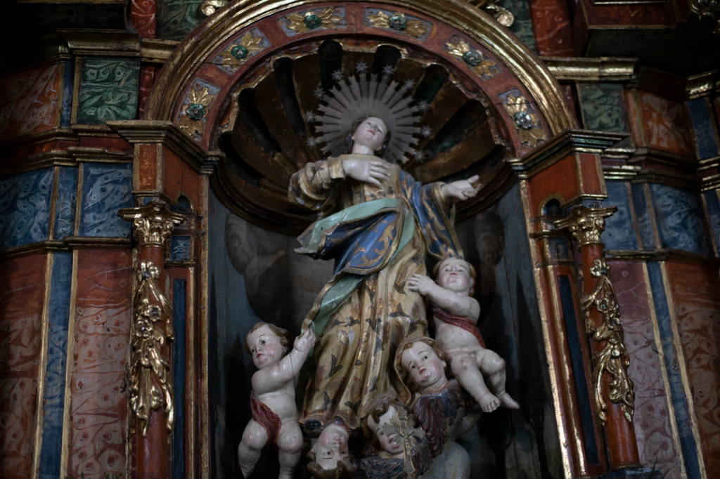 Imagen de la Asunción de la Virgen del retyablo mayor de la iglesia de Soto de Cerrato.